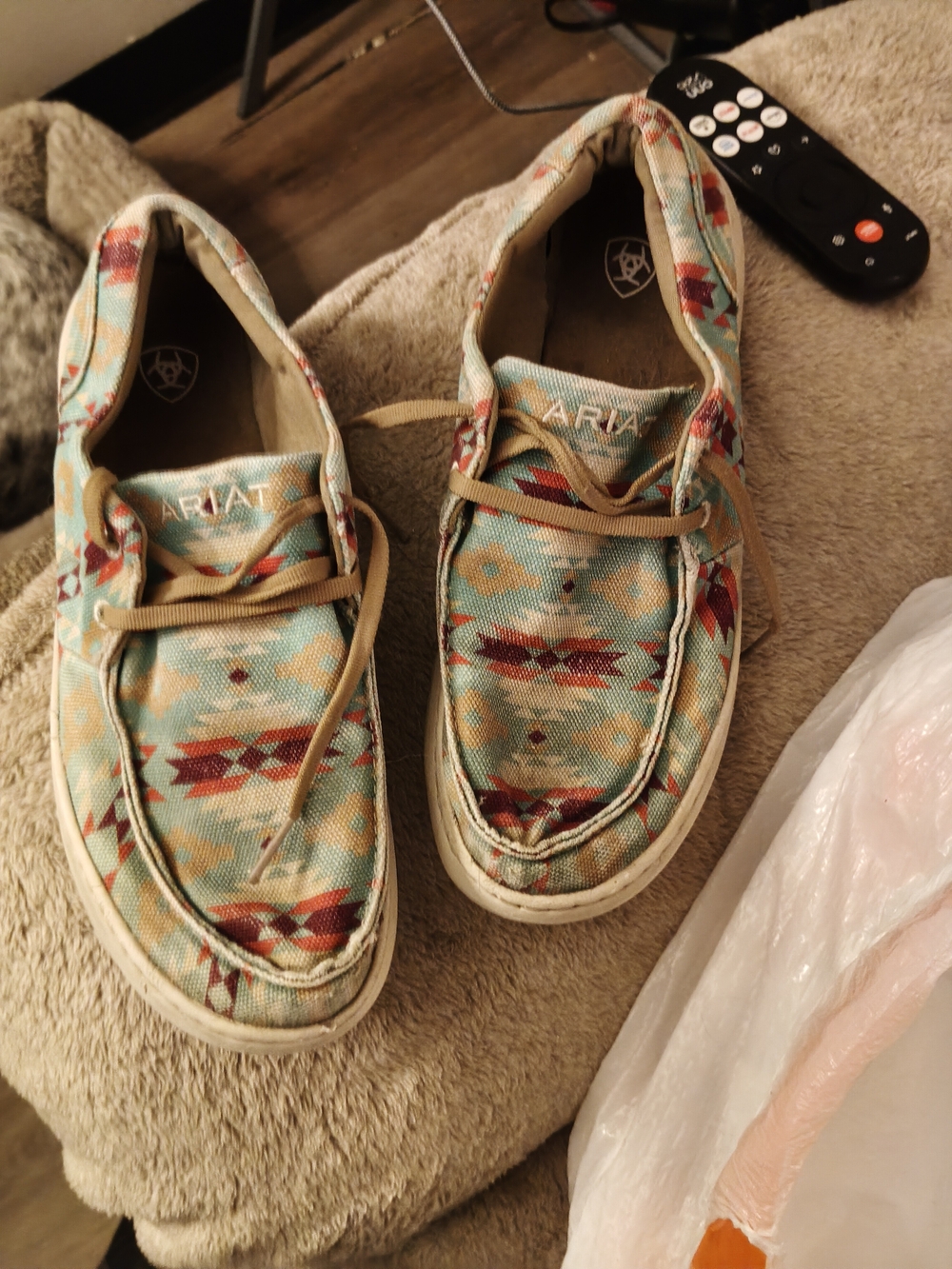 Ariat Women's Canvas Sneakers in Teal, Tan, Red Aztec Print